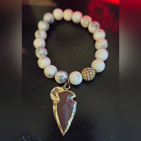 Elegant Kinsey Armelle Stone 3 Beaded Bracelet Set - Picture 2 of 6